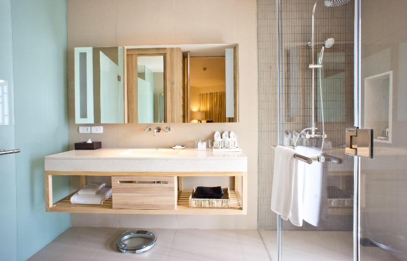 Номер Deluxe Вид на Бассейн, Le Méridien Phuket Mai Khao Beach Resort