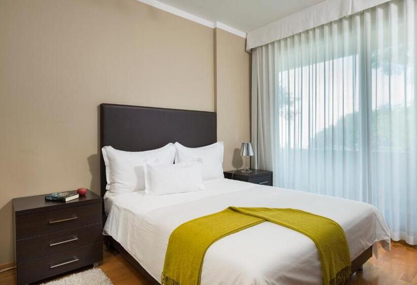 Апартаменты 2 Спальни с Садом, The Residence Apart