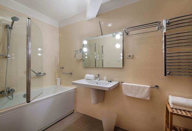 Апартаменты Deluxe 2 Спальни, The Residence Apart