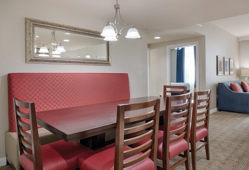 Апартаменты 3 Спальни, Club Wyndham National Harbor
