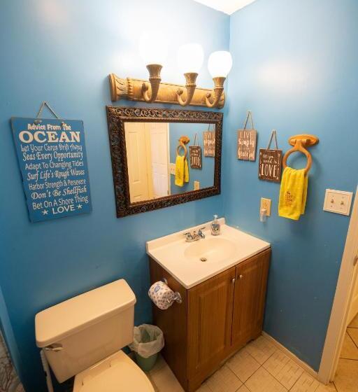 Апартаменты 1 Спальня с Балконом, South Padre Island Condo Is Walking Distance To The Beach, Sleeps 6, Third Floor, 2024 Traveler Awar