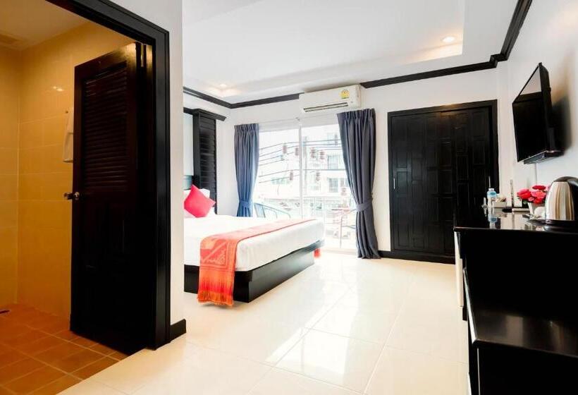 Номер Стандарт с Балконом, Hallo Patong