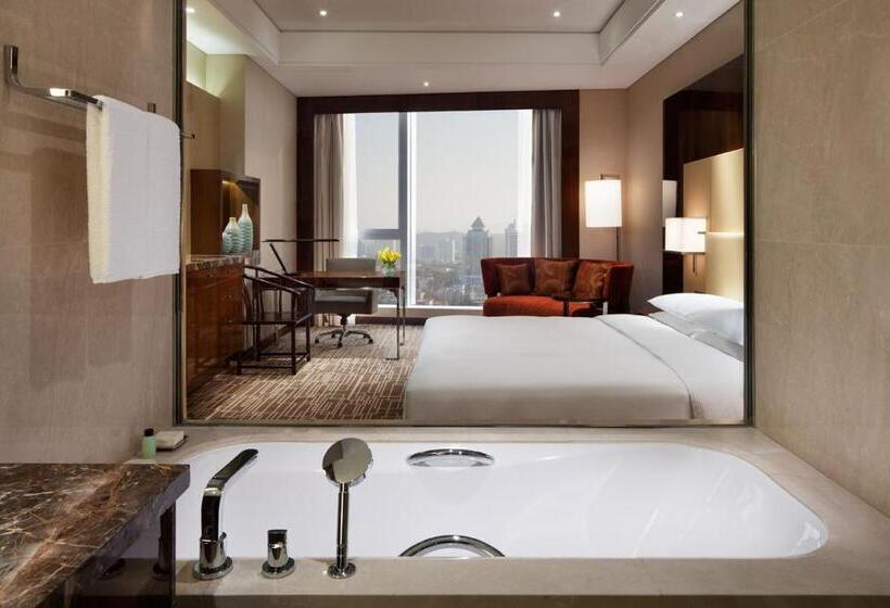 Номер Клуб Кровать Кинг, Hyatt Regency Jinan