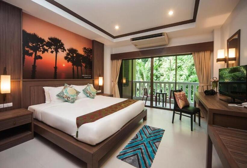 Номер Deluxe, Ratana Hill Patong