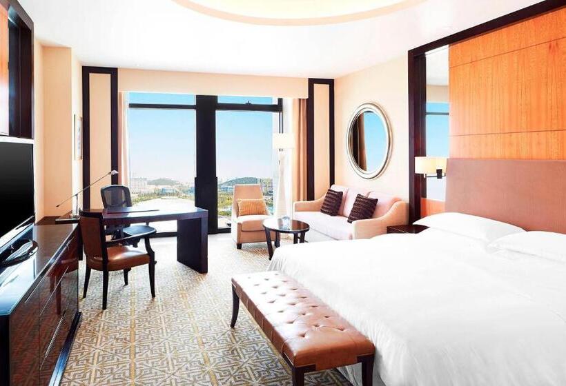 Номер Superior Кровать Кинг, Sheraton Jinan