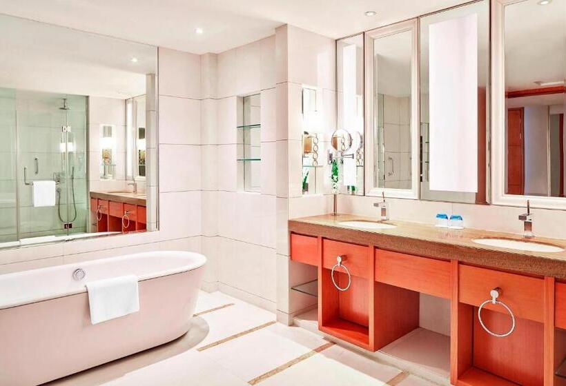 Люкс Deluxe Кровать Кинг, Sheraton Jinan