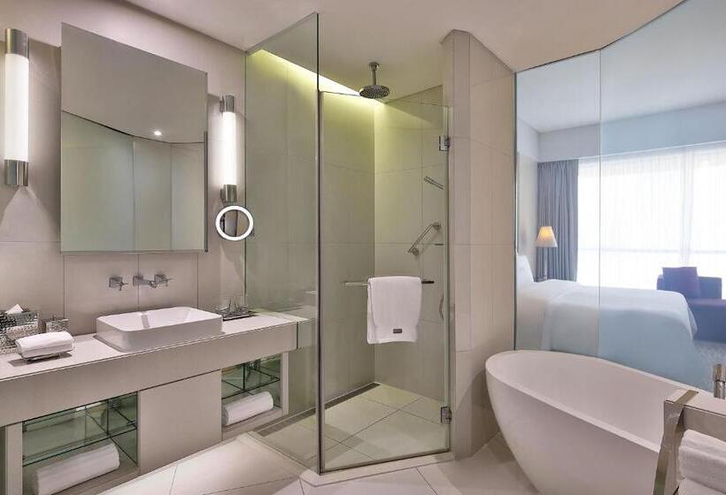 اتاق اجرایی با تخت بزرگ, The Westin City Centre Bahrain
