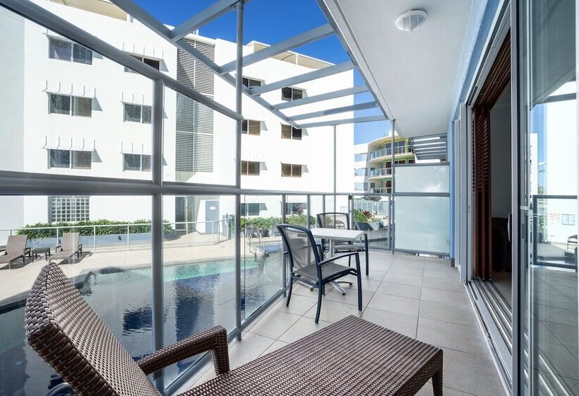 Апартаменты 2 Спальни, Rolling Surf Resort