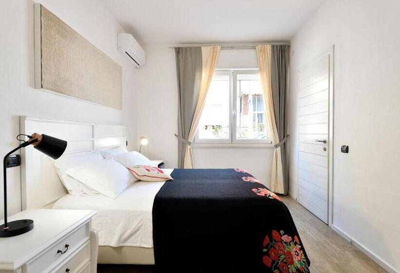 Quarto Estandar Cama King, Lughia