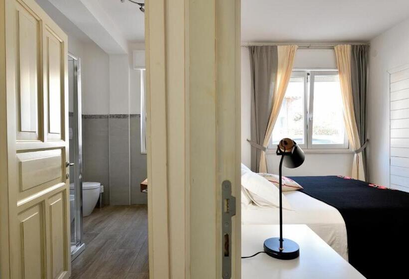 Quarto Estandar Cama King, Lughia