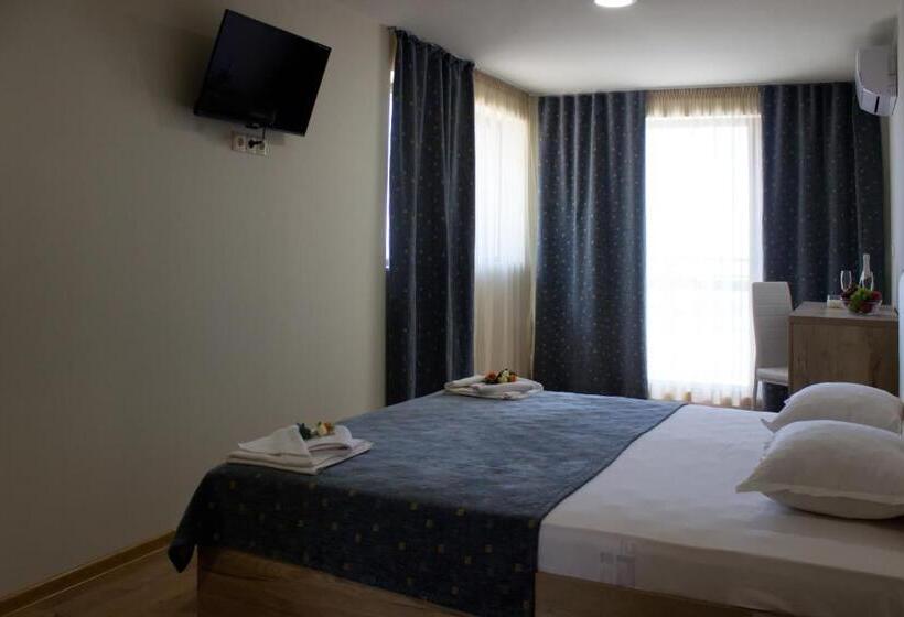 Семейный Номер Вид на Горы, Sea View Hills