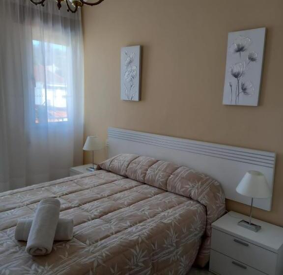 Quarto Estandar com Sacada, Albergue Agarimo