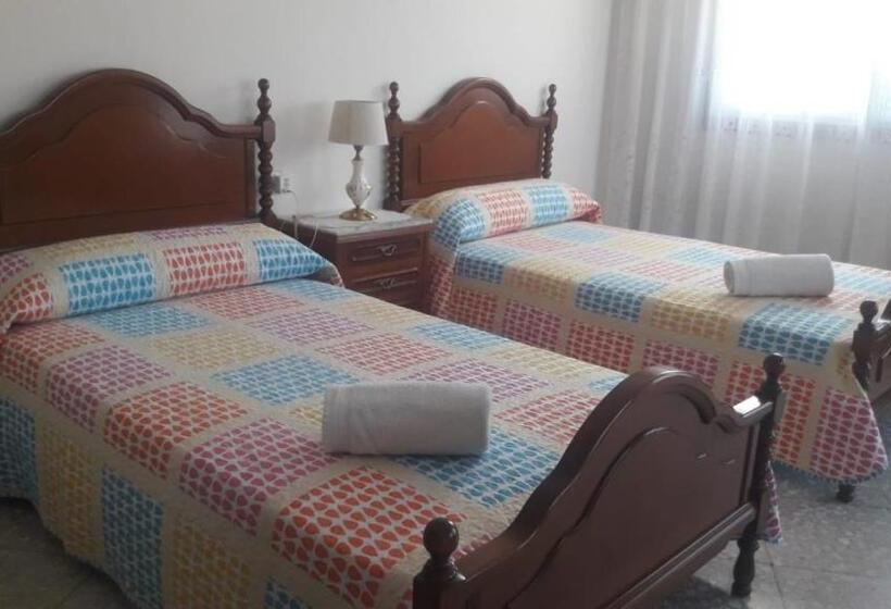 Quarto Quádruplo Estandar, Albergue Agarimo