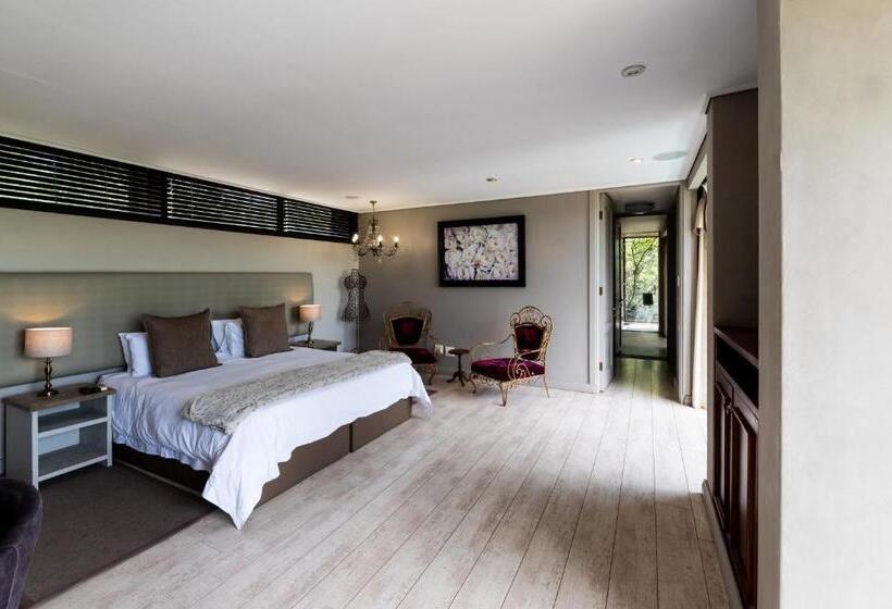 이그제큐티브 룸 킹사이즈 침대, Migdash Guesthouse