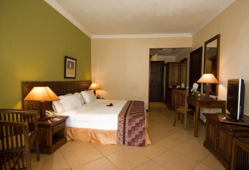 اتاق کلاب, Aanari Hotel & Spa