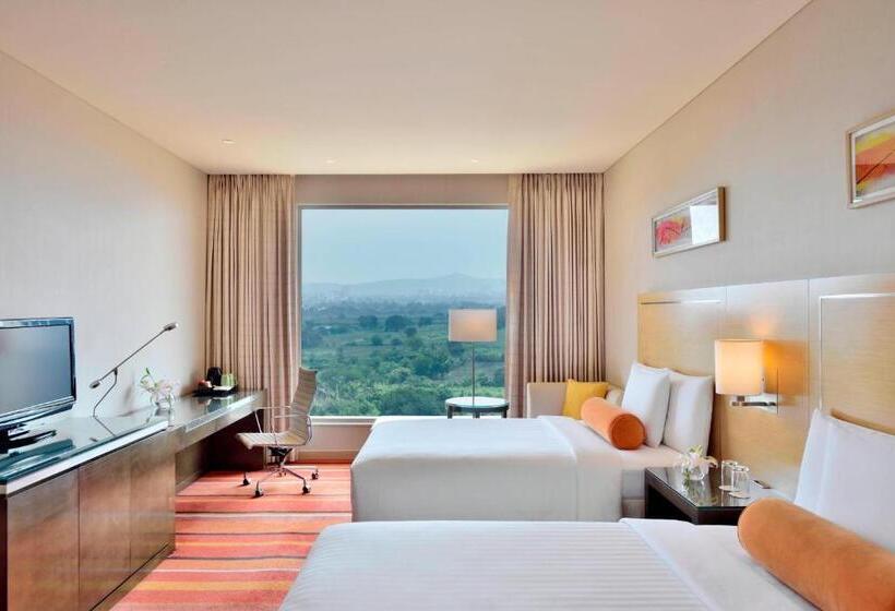 غرفة تنفيذية, Courtyard By Marriott Pune Hinjewadi