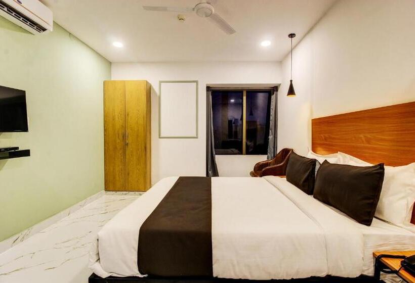 Quarto Triplo Clássico, Collection O Rcc Hotel Banjara Hills