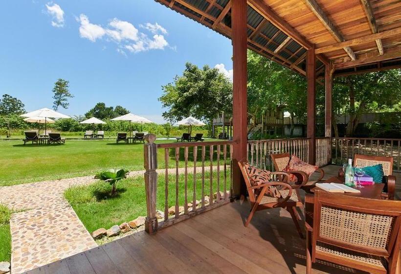 ویلای 1 خوابه, Temple Tree Resort