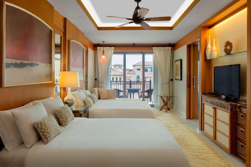 Номер Superior Вид на Сад, The St. Regis Saadiyat Island Resort, Abu Dhabi