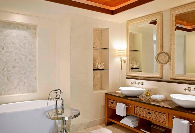 Люкс Вид на Море, The St. Regis Saadiyat Island Resort, Abu Dhabi
