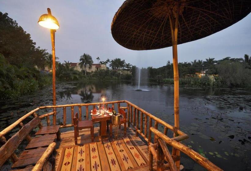总统套房, Vedic Village Spa Resort Kolkata