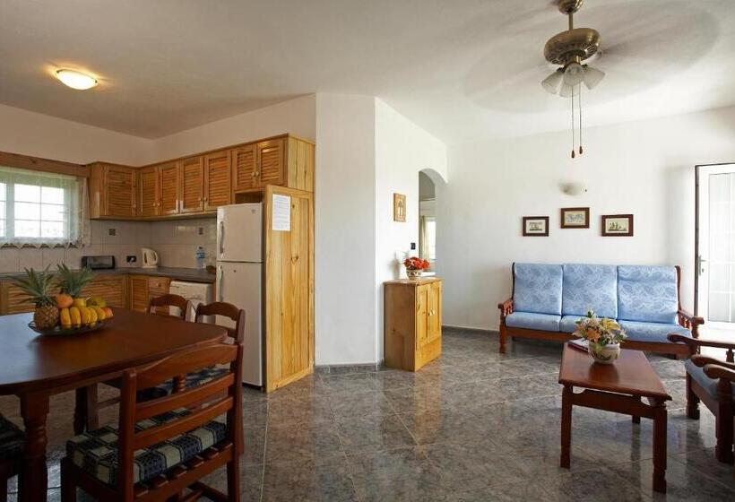 آپارتمان 1 خوابه با چشم‌انداز استخر, Residence Capri