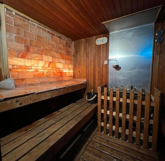 Люкс Deluxe Кровать Кинг, The Bridge Suites