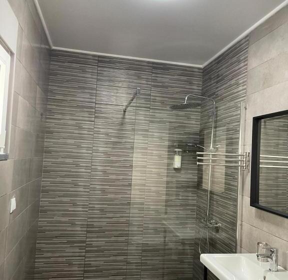 اتاق استاندارد, Adega Guest House