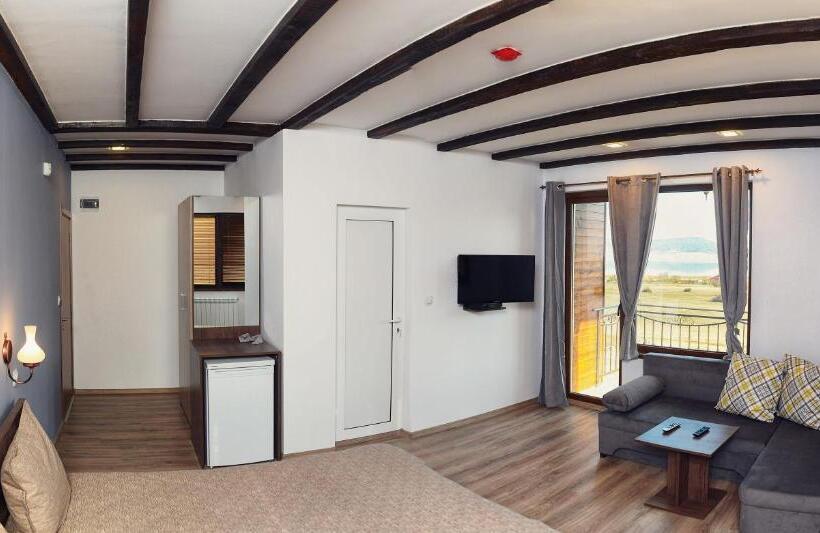 Номер Стандарт с Гидромассажем, Vila Lidia