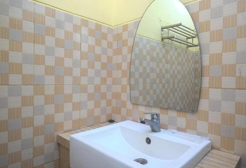 Номер Стандарт, Urbanview Hotel Dedy Jaya Brebes