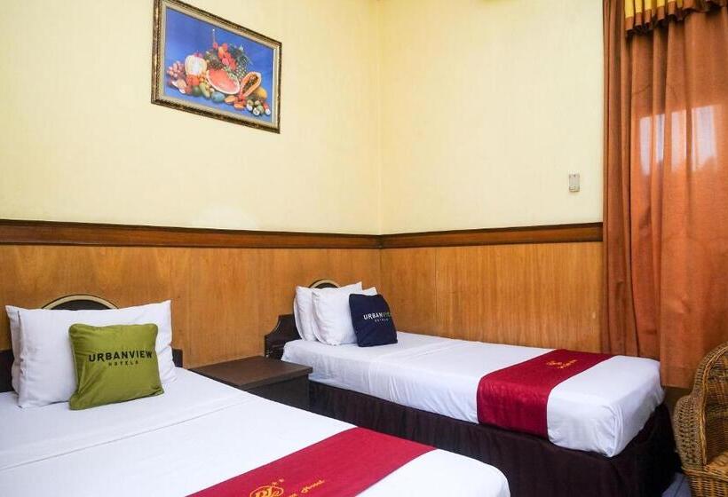 Номер Стандарт, Urbanview Hotel Dedy Jaya Brebes