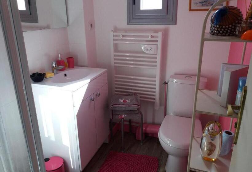 اتاق استاندارد با چشم‌انداز باغ, La Vie Au Roze