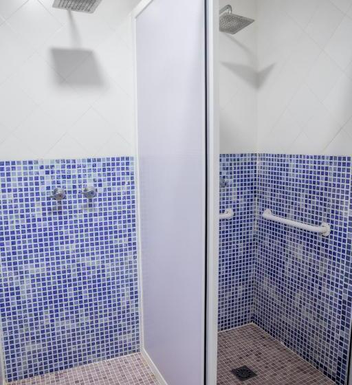 Семейный Номер, Albergue Rojo Plata