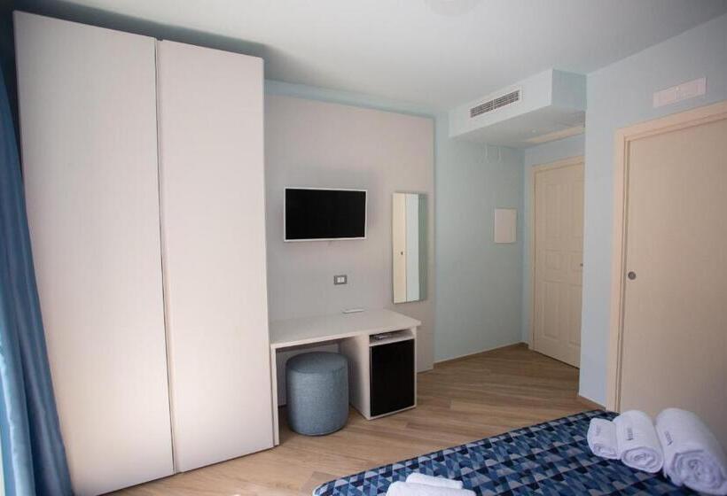 Номер Стандарт с Балконом, Odissea Residence E Rooms