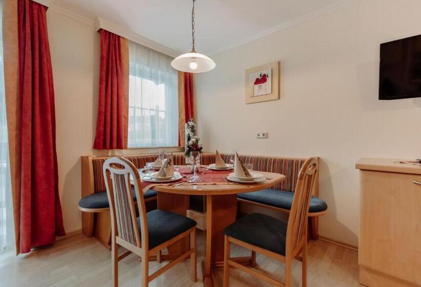 Апартаменты 1 Спальня с Видом, 4 Mountains Apartments