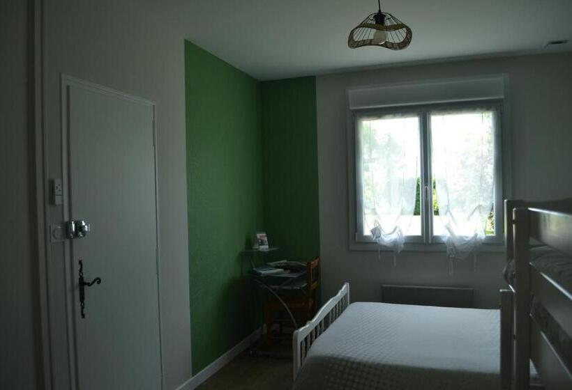 Семейный Номер, Chambre D Hôtes La Ville En Bois