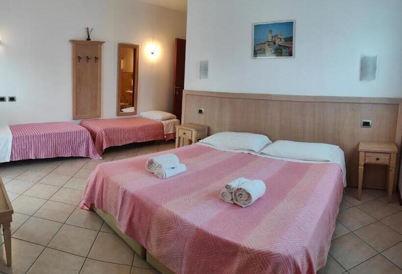 اتاق استاندارد سه نفره, Camere Rufino A Pochi Chilometri Dal Centro Di Perugia E Da Assisi