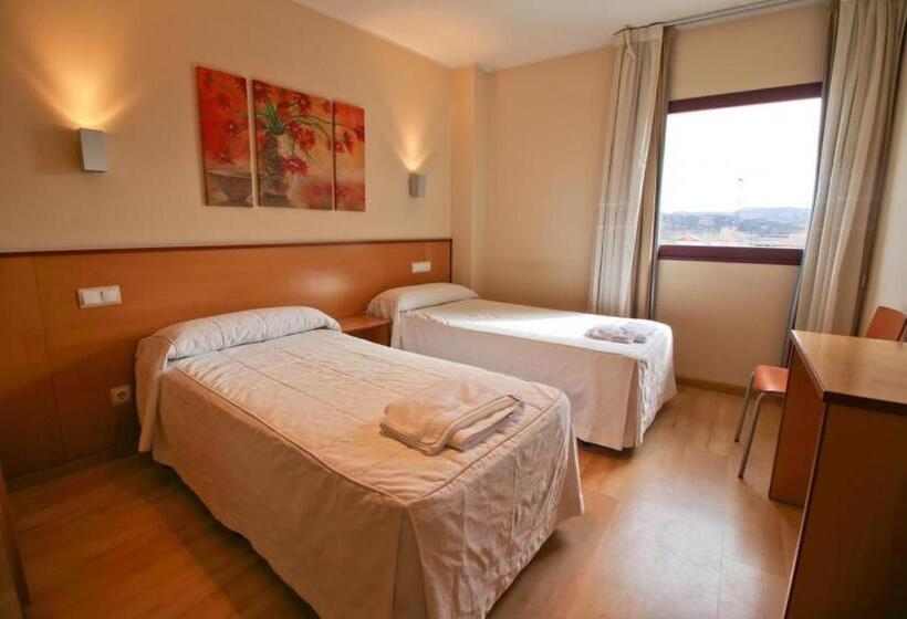 Номер Стандарт, Hostal Restaurante Taracena