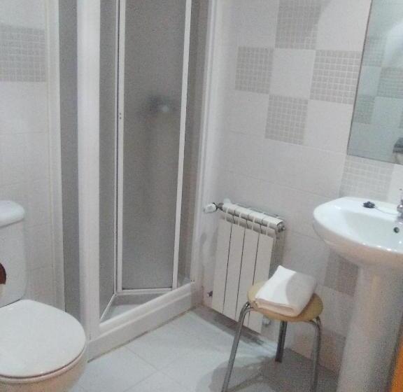 Номер Стандарт Индивидуальный, Hostal Restaurante Taracena