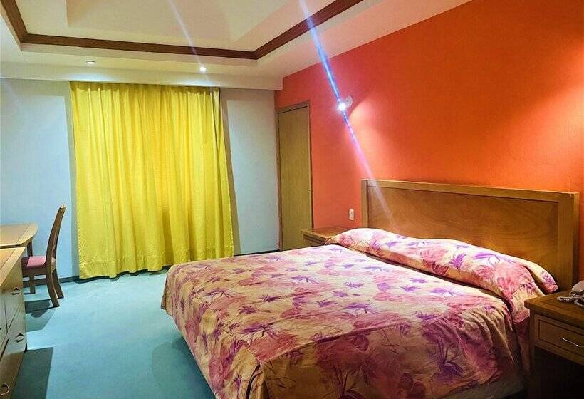 Quarto Estandar, Florencia By Marho