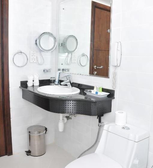 Студия Классика, Phoenix Plaza Hotel Apartments
