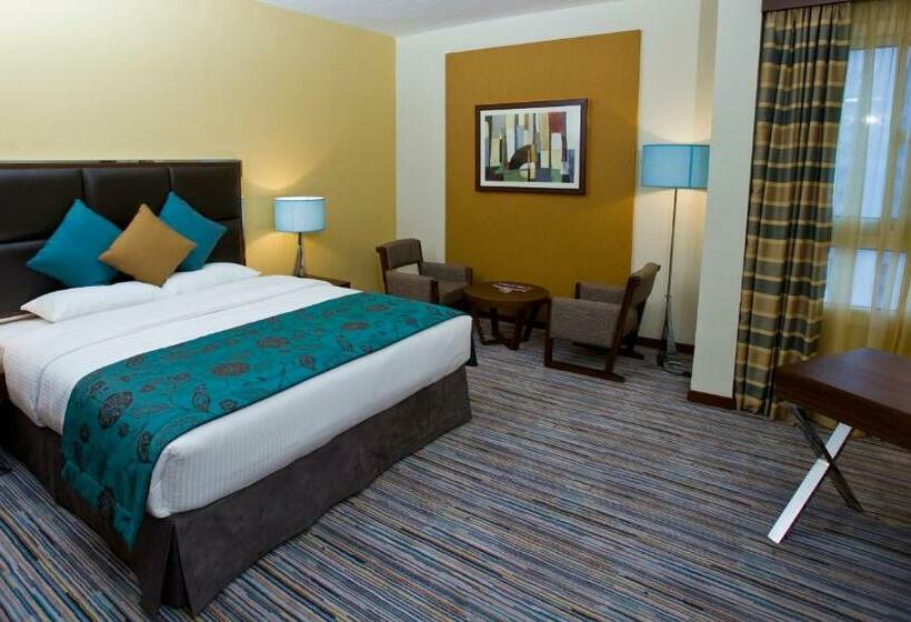 Студия Классика, Phoenix Plaza Hotel Apartments
