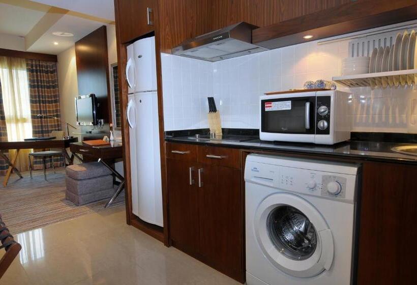 Студия Классика, Phoenix Plaza Hotel Apartments