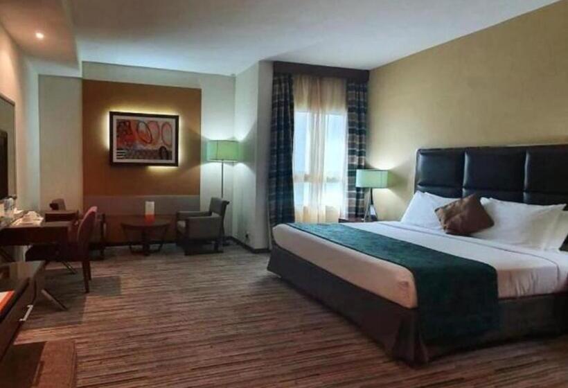 Студия Классика, Phoenix Plaza Hotel Apartments