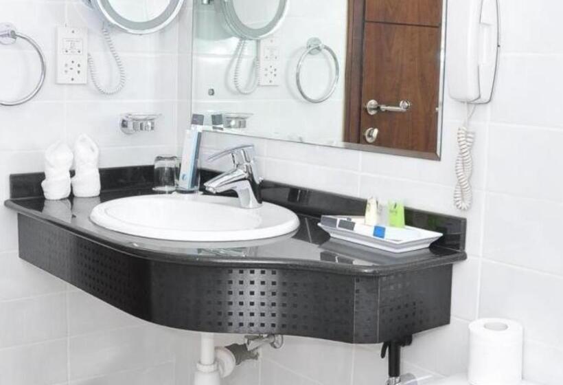 Президентский Люкс, Phoenix Plaza Hotel Apartments