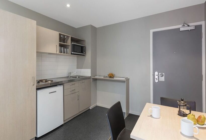 Апартаменты 2 Спальни, Tetra Serviced Apartments By Castle