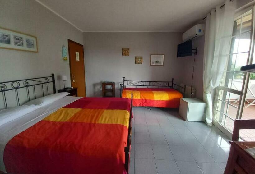 Quarto Estandar, Il Grifo