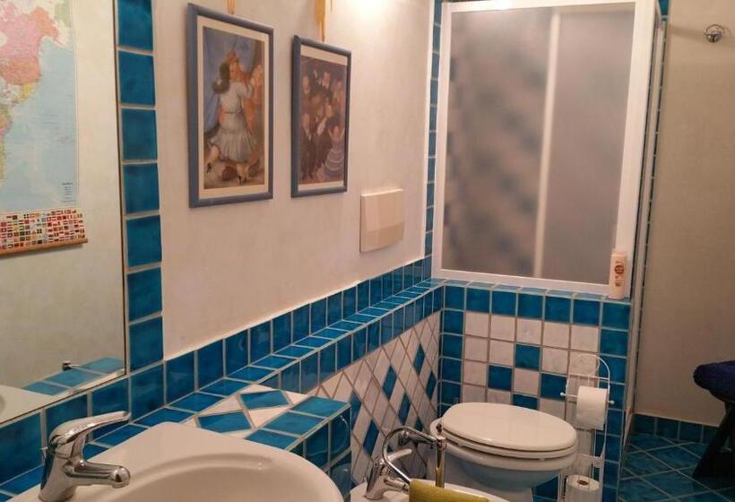 Номер Стандарт Трехместный, A Villa Ada B&b