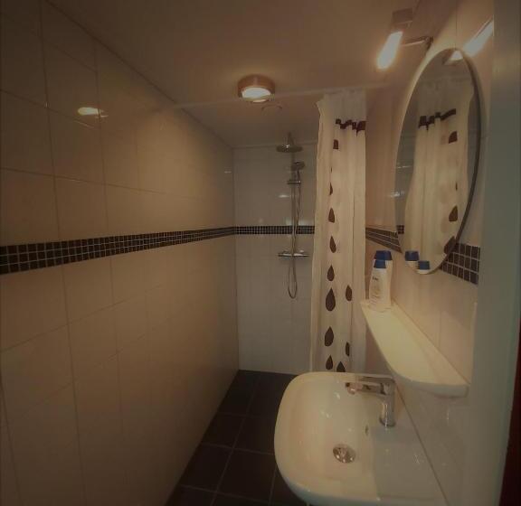 غرفة عائلية, De Hammerhoeve