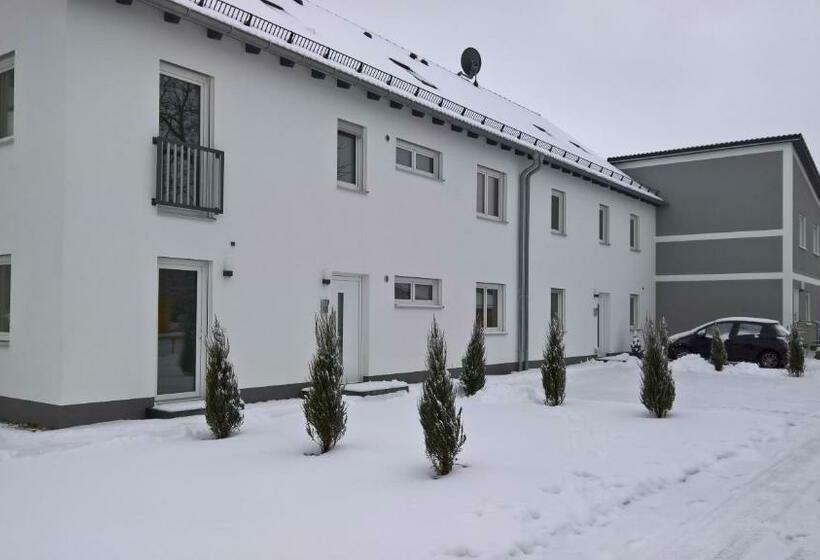带1个卧室的带阳台的公寓, Aparthotel Sebastian